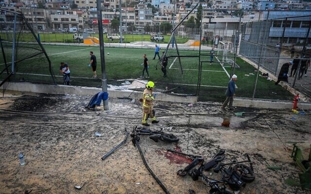 Israel thề đáp trả mạnh mẽ vì Hezbollah đã vượt mọi lằn ranh đỏ - 1