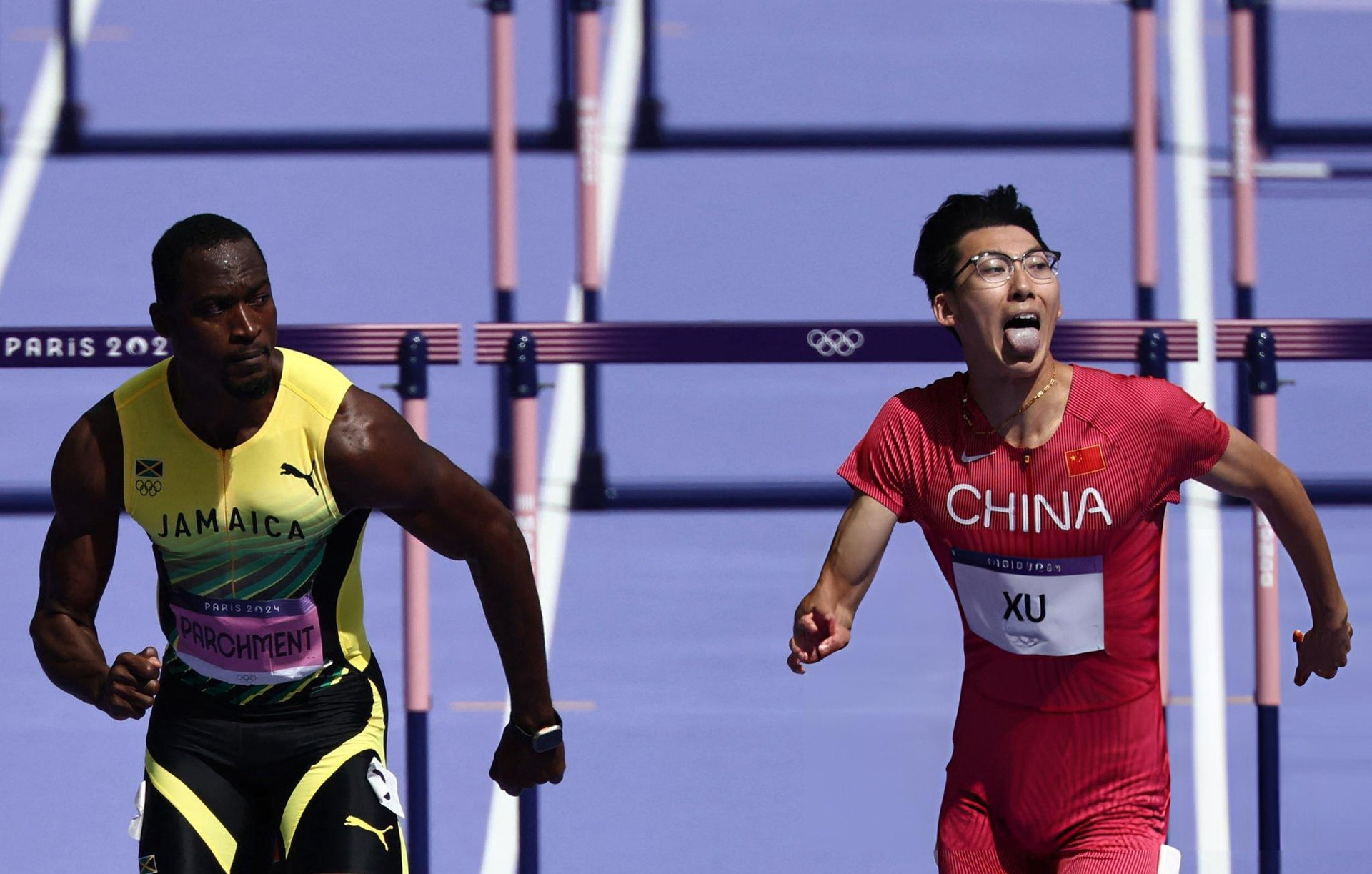 VĐV đeo kính như mọt sách, chạy nhanh như cơn gió ở Olympic - 4