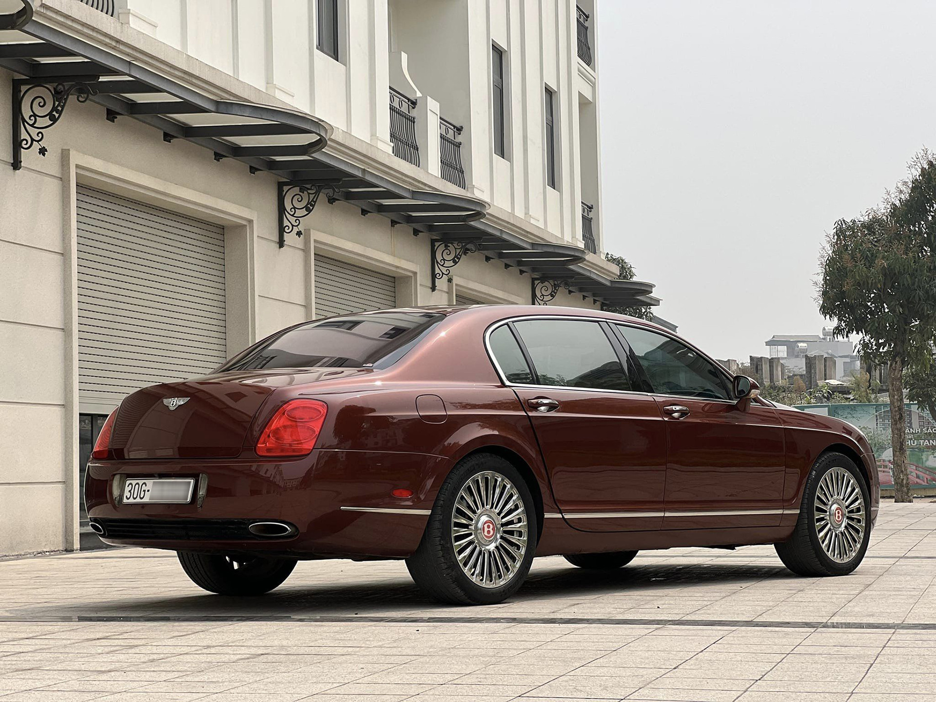 flying spur 2.jpg