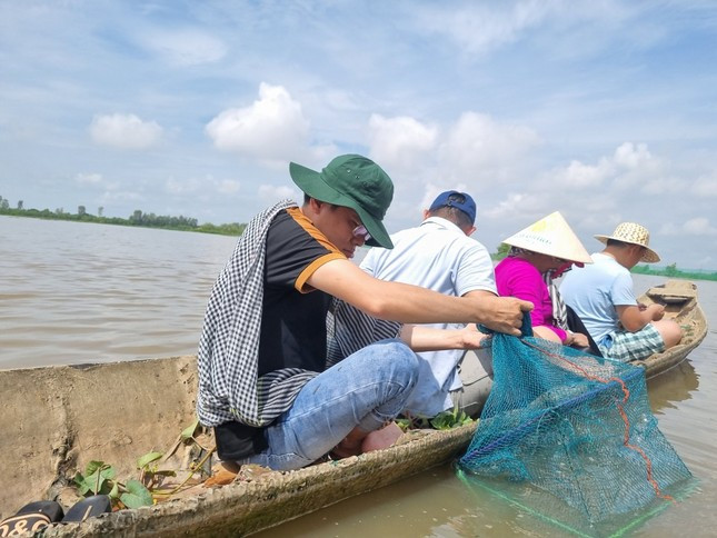 Bộ trưởng Nông nghiệp dẫn chứng Thái Lan để gợi ý thương hiệu lúa gạo mùa nước nổi Việt Nam ảnh 1