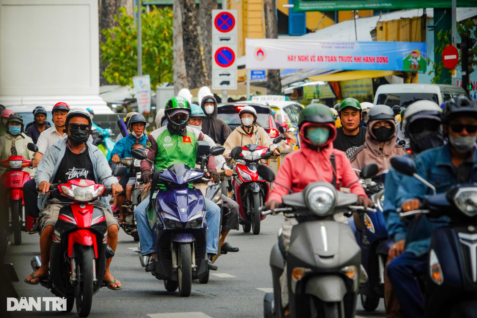 Gojek rút khỏi thị trường Việt, tài xế choáng váng chưa dám nói với vợ - 2