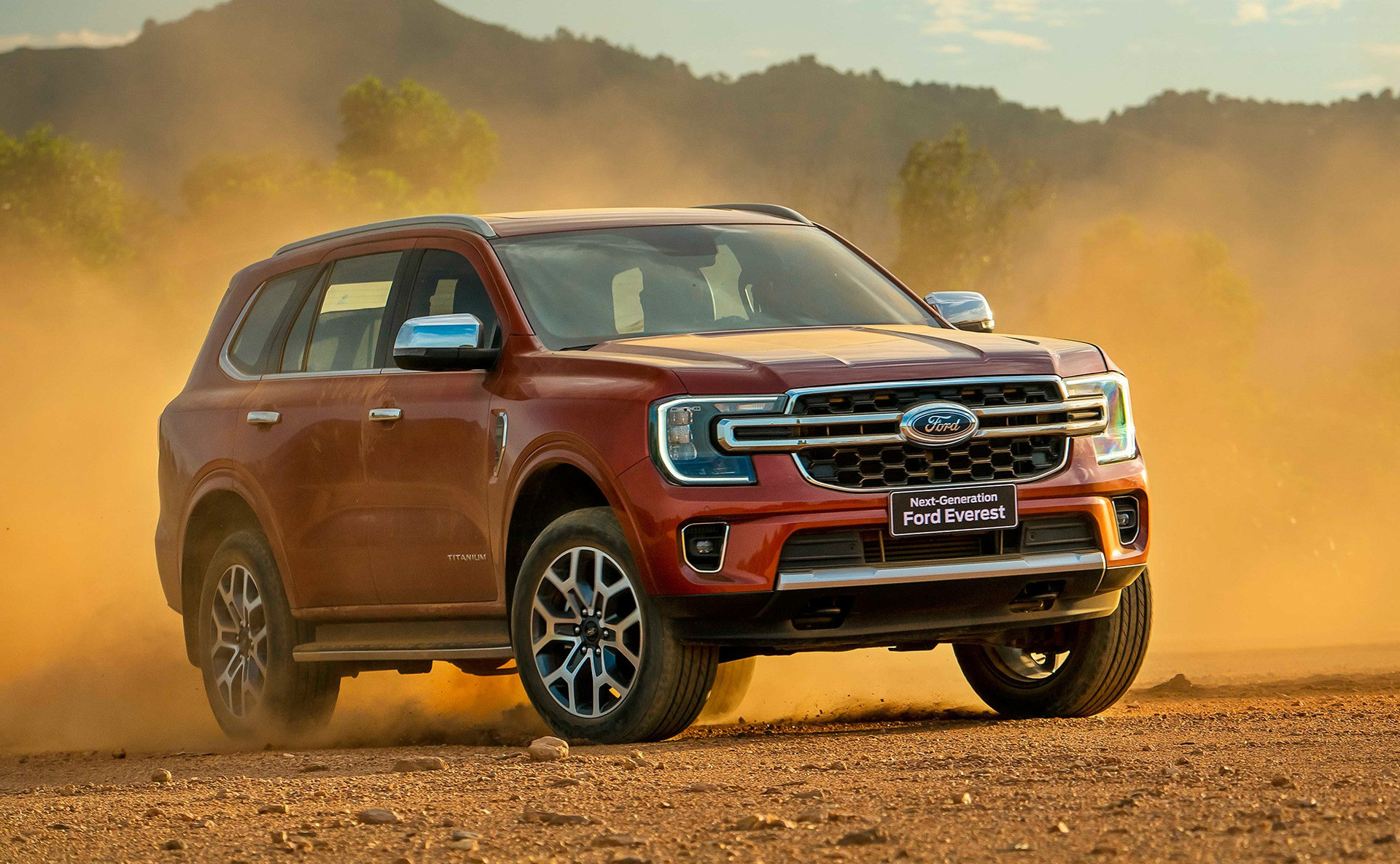 ford everest titanium.jpeg