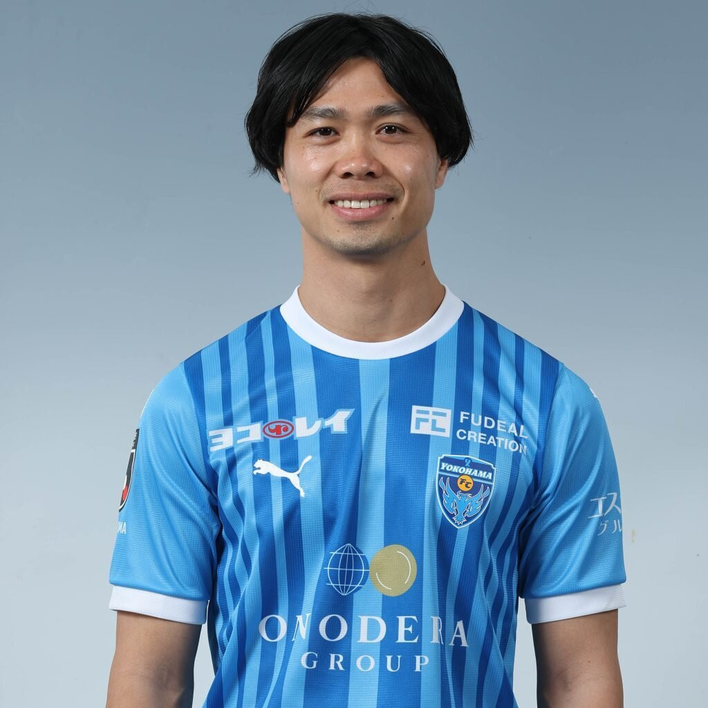 Công Phượng cảm ơn người hâm mộ Yokohama FC.