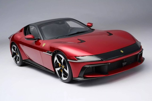 Mô hình siêu xe Ferrari đắt hơn một chiếc sedan mới ảnh 1