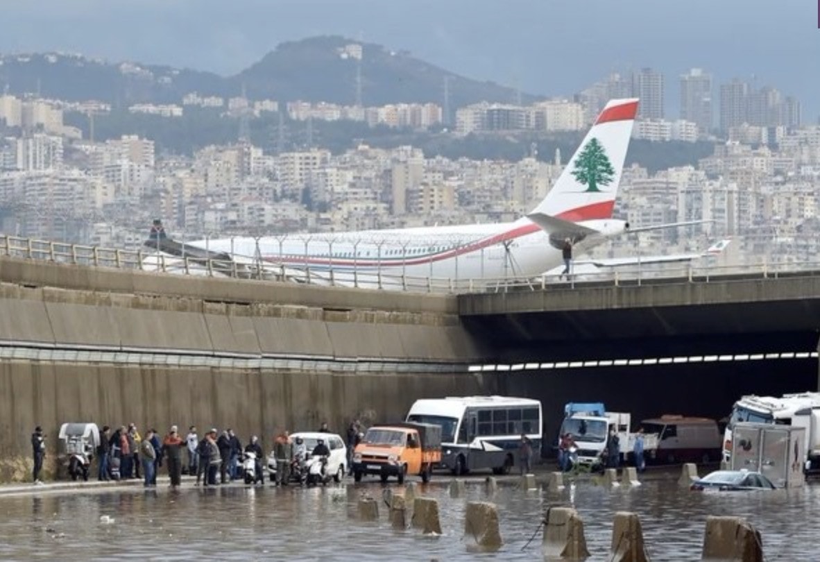 sân bay beirut - EPA