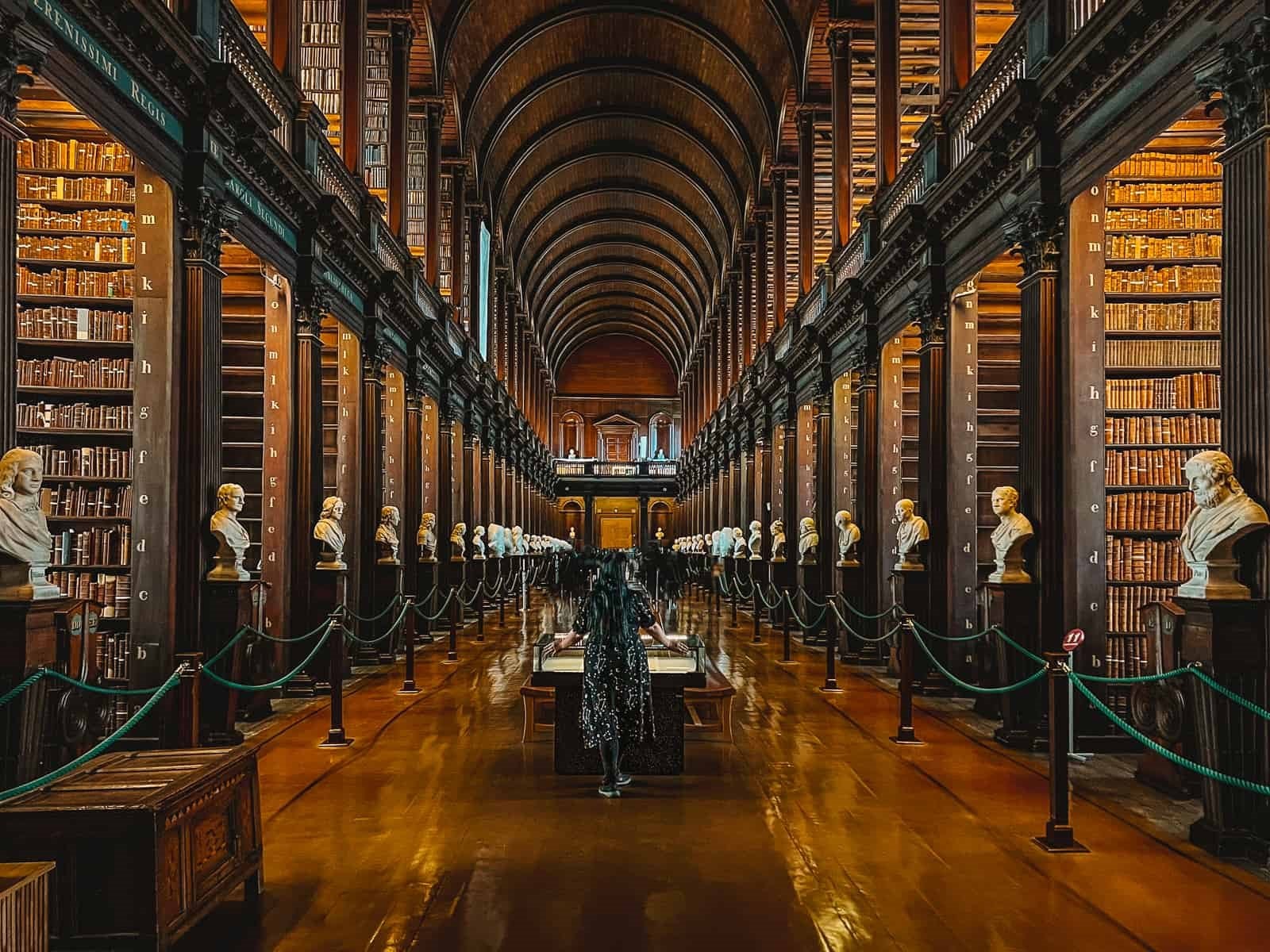 the-long-room-trinity-college-library-27.jpg