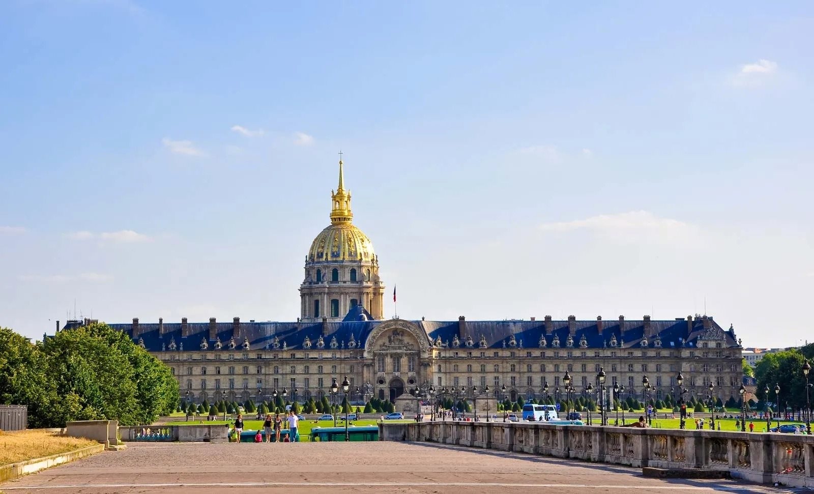 les-invalides-paris-most-complex-liberal-bruant-1706_11zon.jpeg