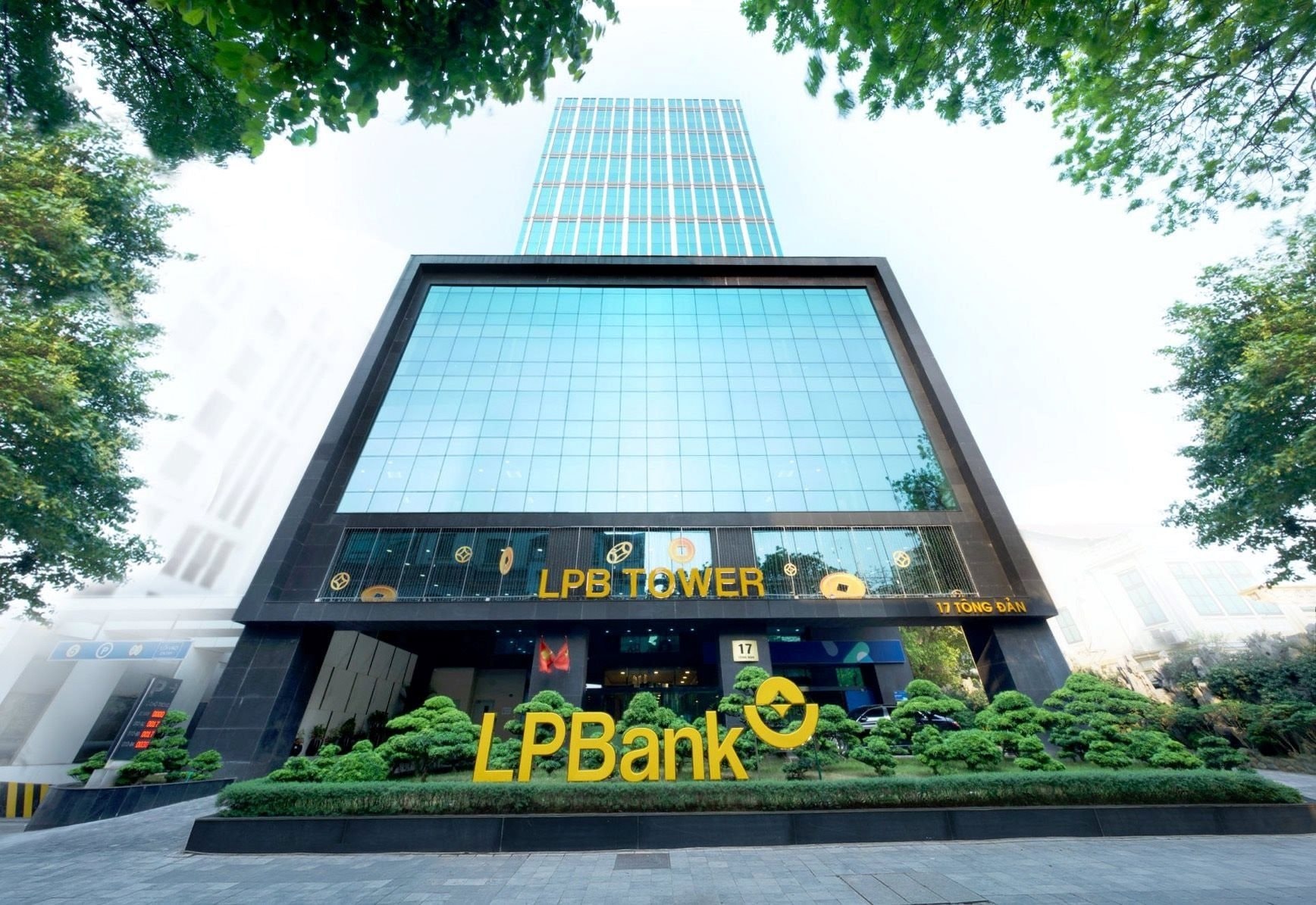 tinh-hinh-kinh-doanh-quy-3-2024-pnj-giam-loi-nhuan-sau-thue-lpbank-tang-truong-3-con-so-1.jpg