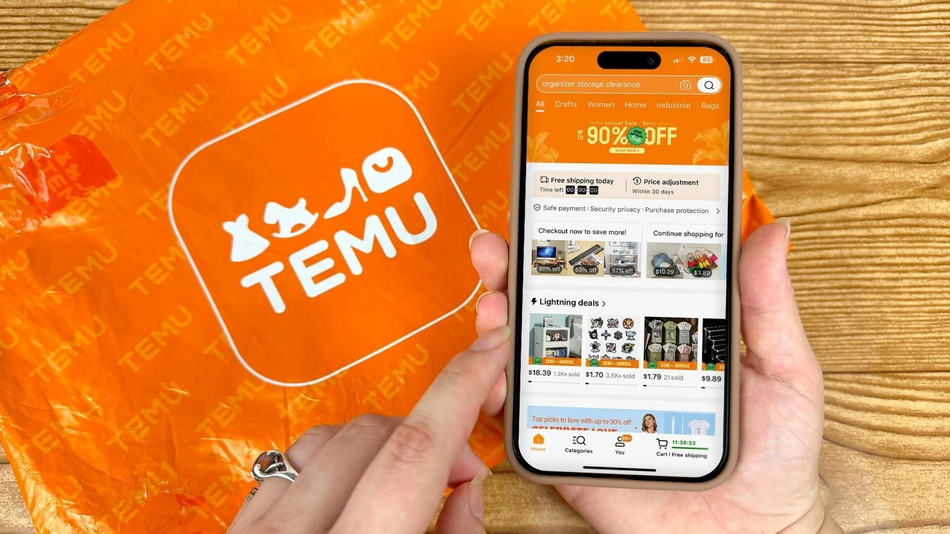 temu-trending-shopping-app-package-online-order-phone-kcl-feature-1688412642-1688412643-1729825111451-17298251120861610982959-1729913975667544818424.jpg