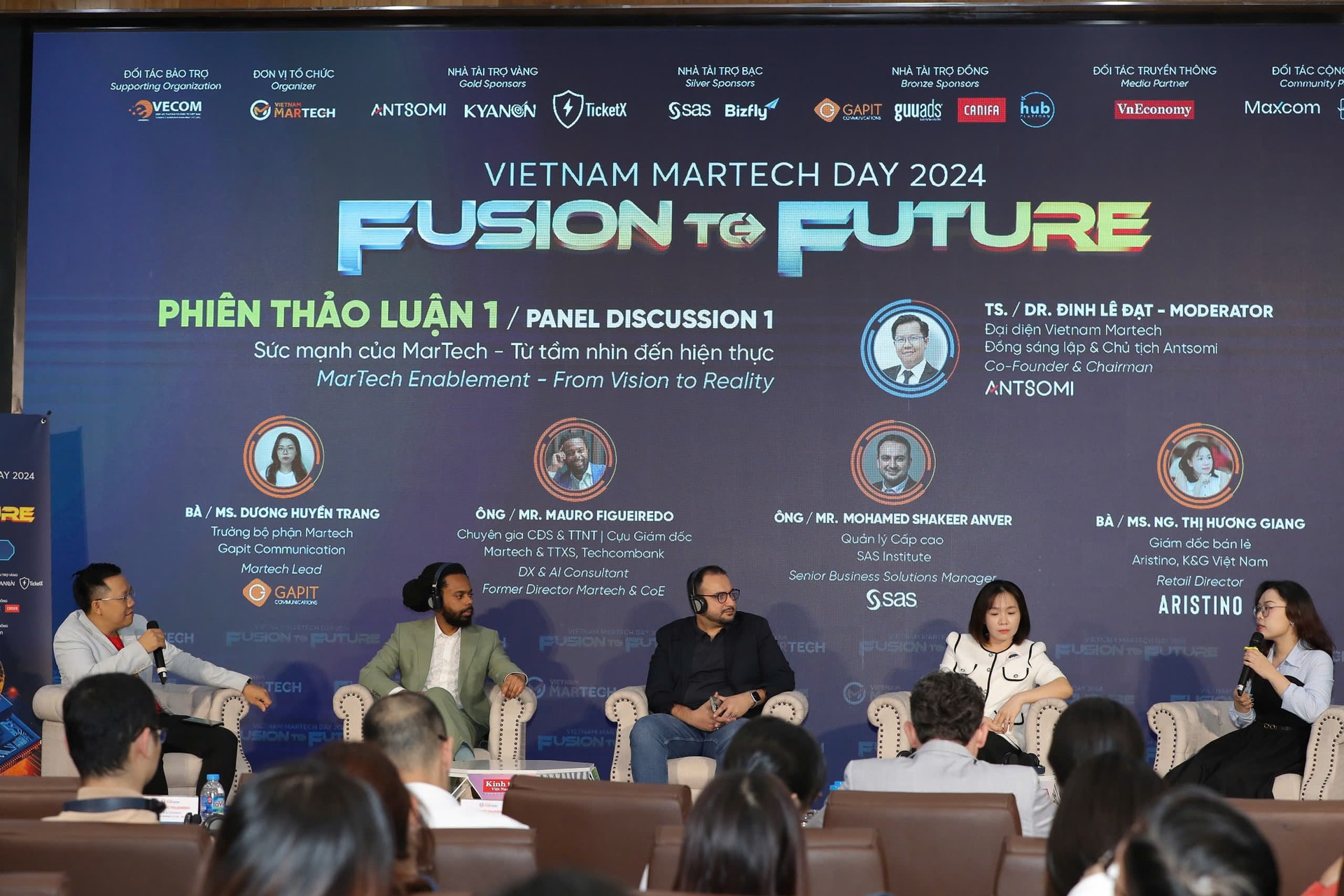 Phiên toàn thể Vietnam MarTech Day 2024.