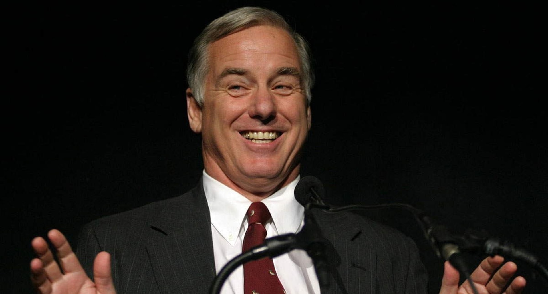 Ông Howard Dean.