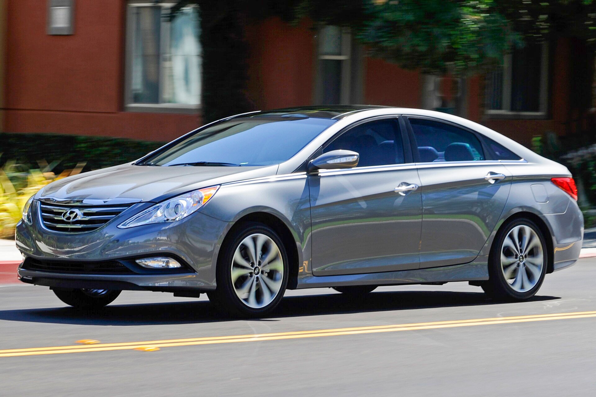 Hyundai Sonata 2014.jpg