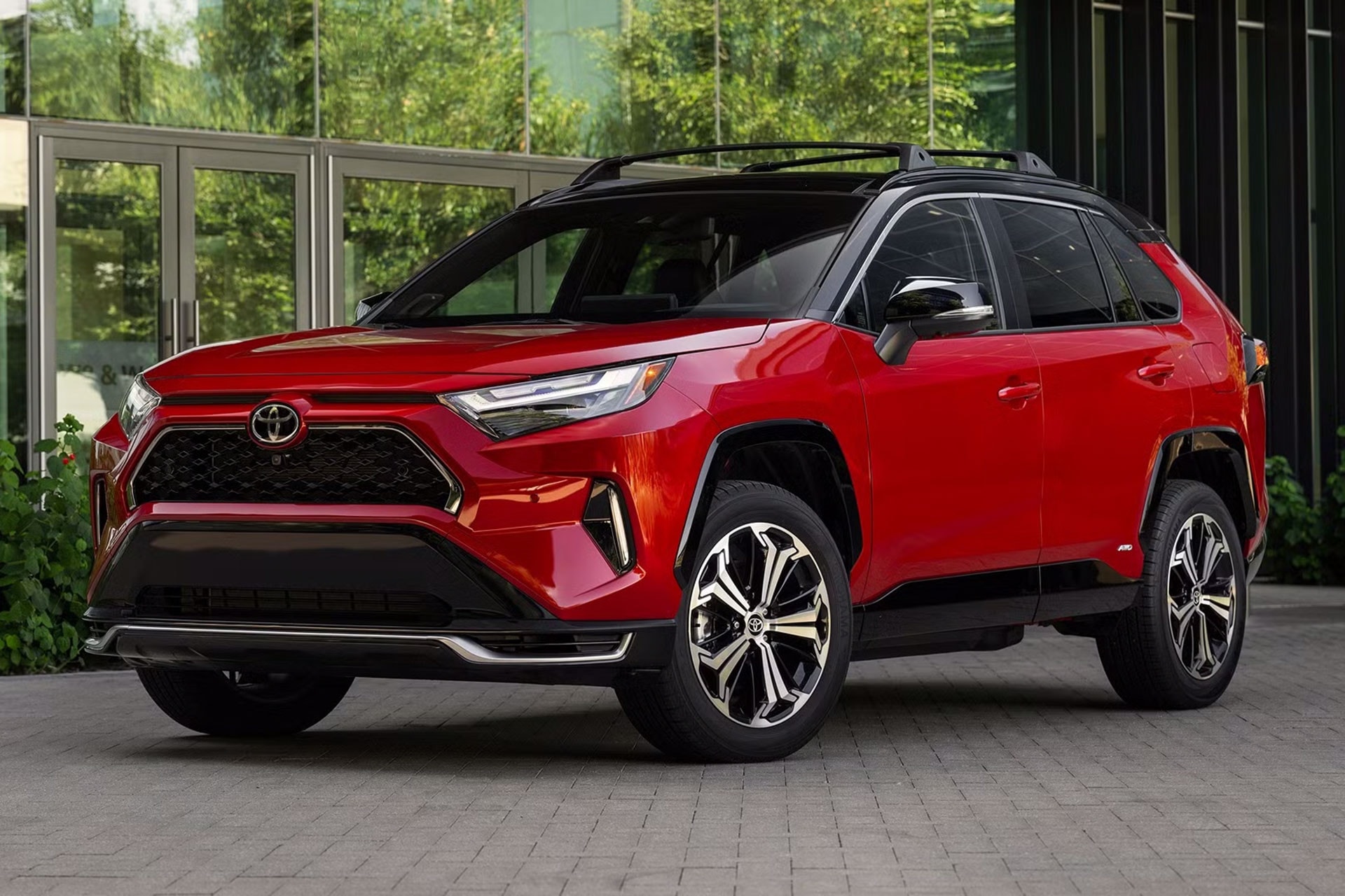 Toyota RAV4.jpg