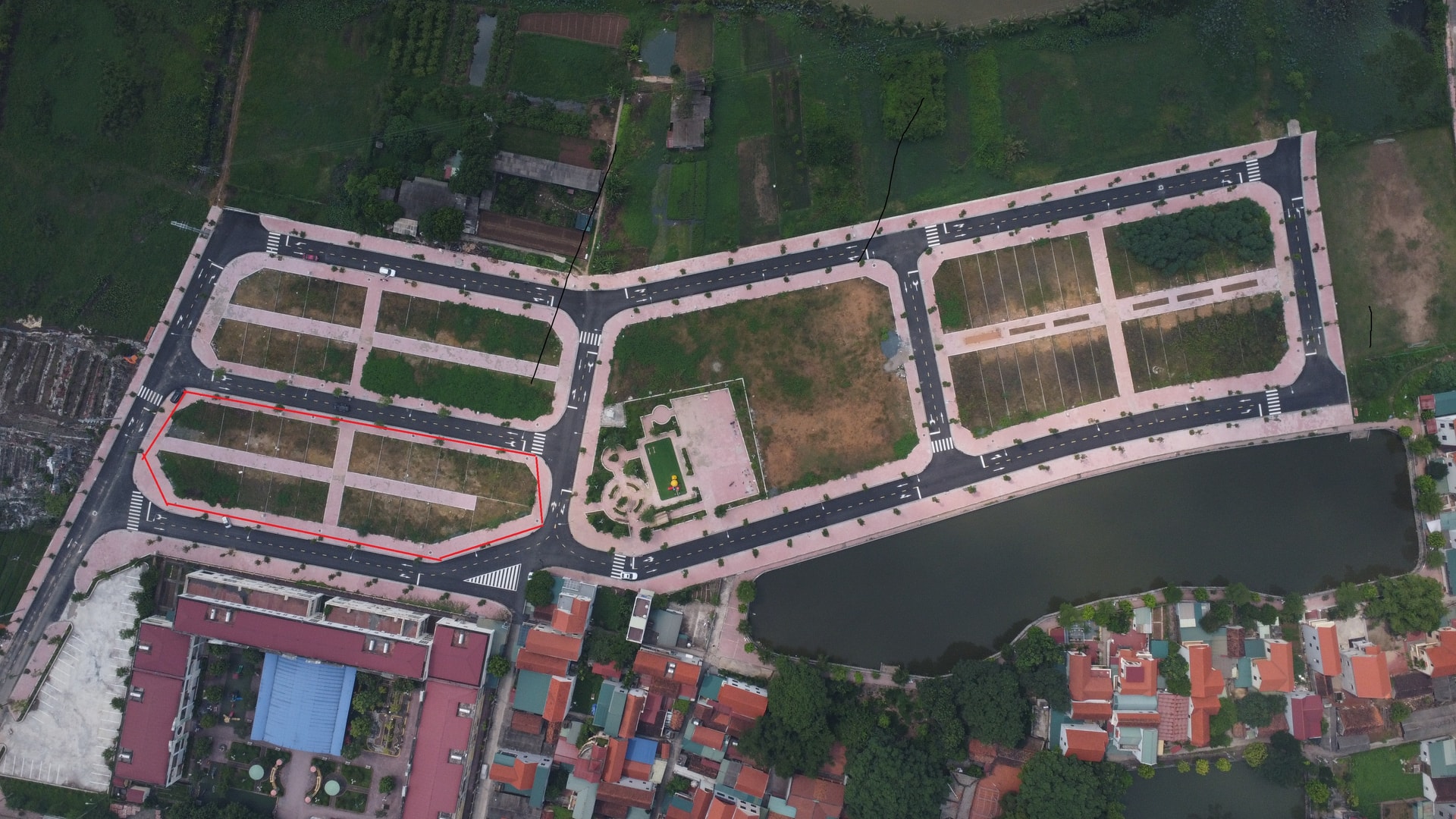 Sau trúng đấu giá đất vùng ven, 'cò' đất rao bán chênh từ 200-500 triệu đồng