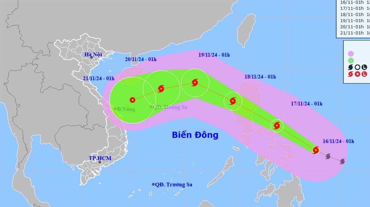 Bão Man-yi đang mạnh cấp 15 áp sát Biển Đông. (Nguồn: NCHMF)