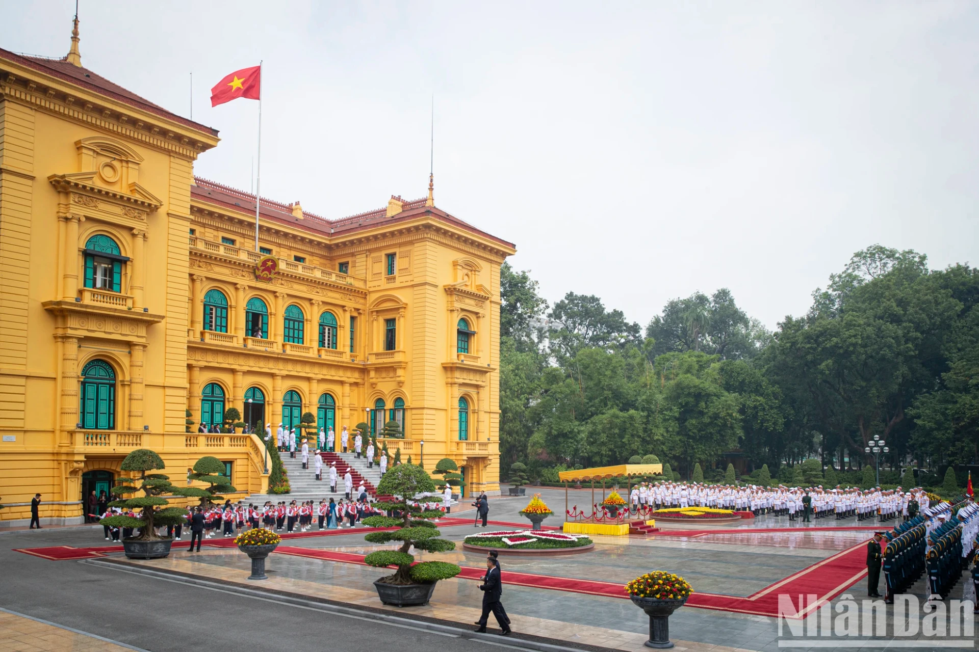 [Ảnh] Chủ tịch nước Lương Cường chủ trì lễ đón chính thức Tổng thống Bulgaria ảnh 5