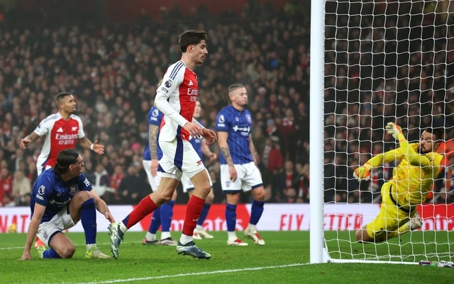 Thắng nhẹ nhàng Ipswich Town, Arsenal trở lại ngôi nhì bảng Ngoại hạng- Ảnh 2.