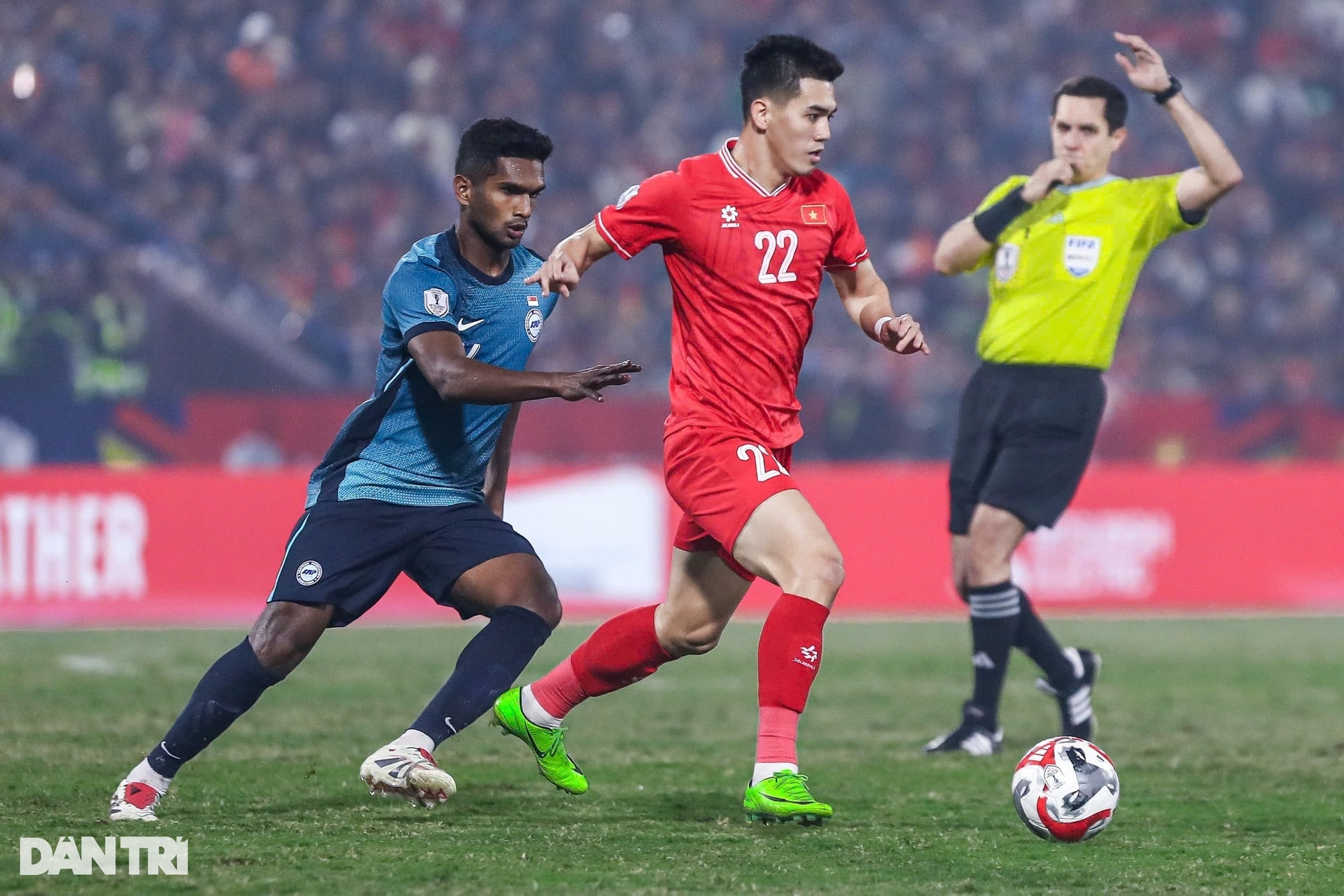 AFF Cup 2024 trao huy chương về nhì cho Tiến Linh - 1