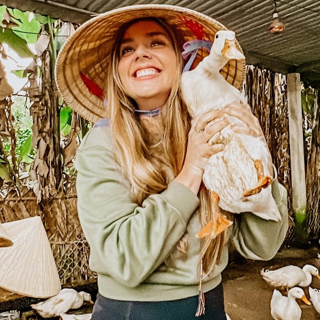 Khách Tây tranh luận chuyện Việt Nam có là quốc gia an toàn không? - 1 Khách Tây tranh luận chuyện Việt Nam có là quốc gia an toàn không? - 1