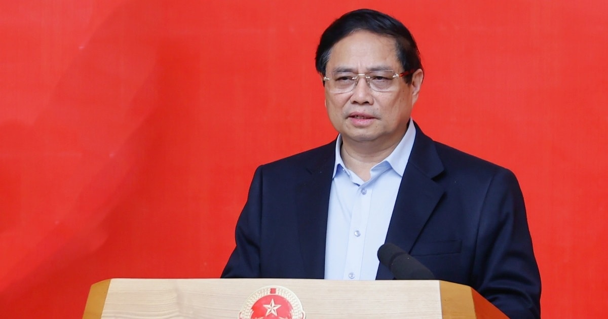 Thủ tướng: 'Mạnh dạn đặt hàng, giao việc lớn cho các tập đoàn tư nhân'