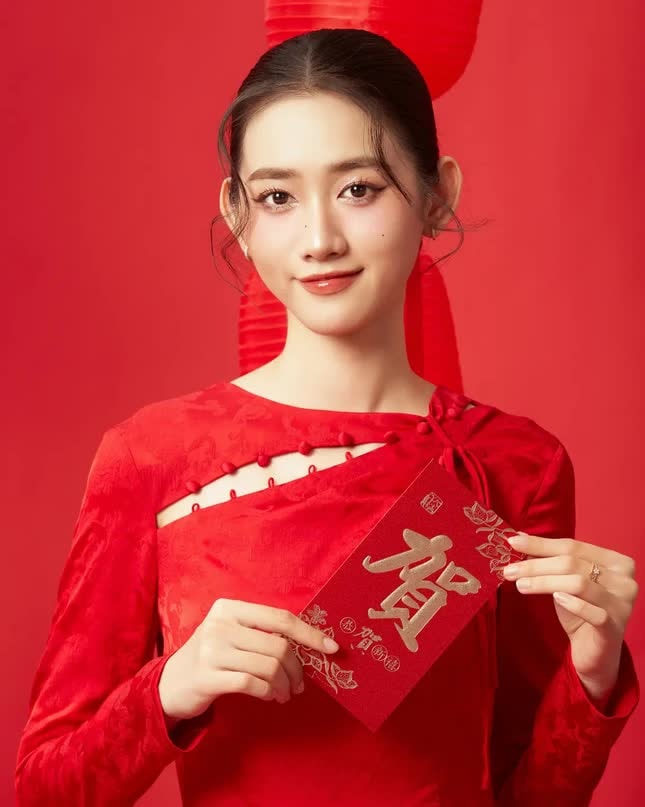 Cận cảnh nhan sắc nàng mẫu gen Z Ngô Trần Hải Yến lọt vào vòng chung khảo 'Hoa hậu Việt Nam' 2024 - Ảnh 8. Cận cảnh nhan sắc nàng mẫu gen Z Ngô Trần Hải Yến lọt vào vòng chung khảo 'Hoa hậu Việt Nam' 2024 - Ảnh 8.