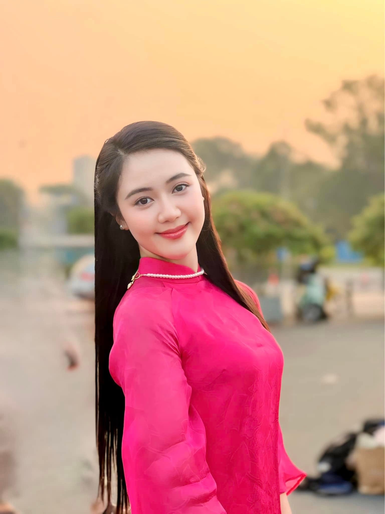 Cô gái miền Tây có gương mặt như trăng rằm ở Hoa hậu Việt Nam ảnh 9