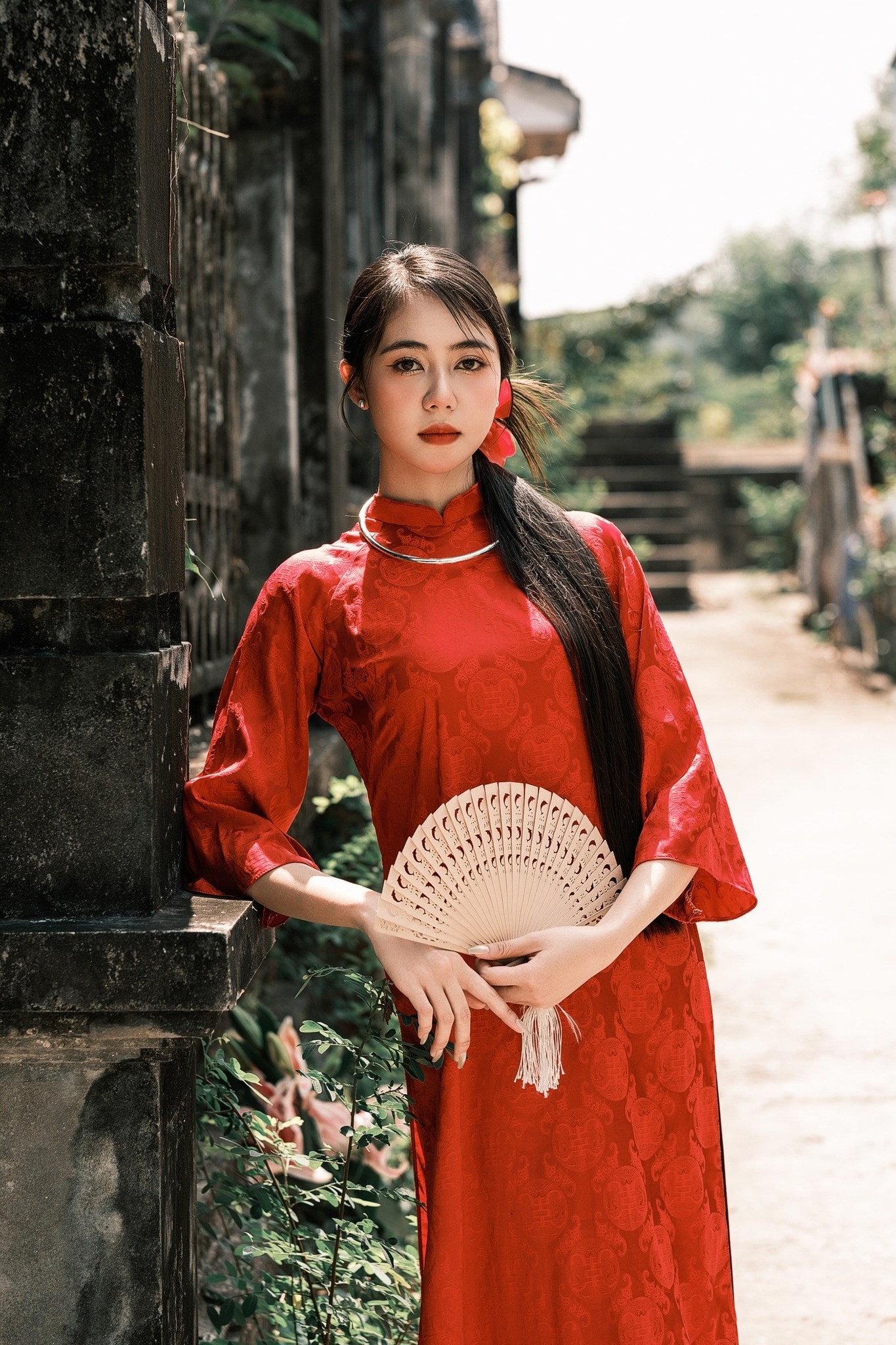 Cô gái miền Tây có gương mặt như trăng rằm ở Hoa hậu Việt Nam ảnh 28