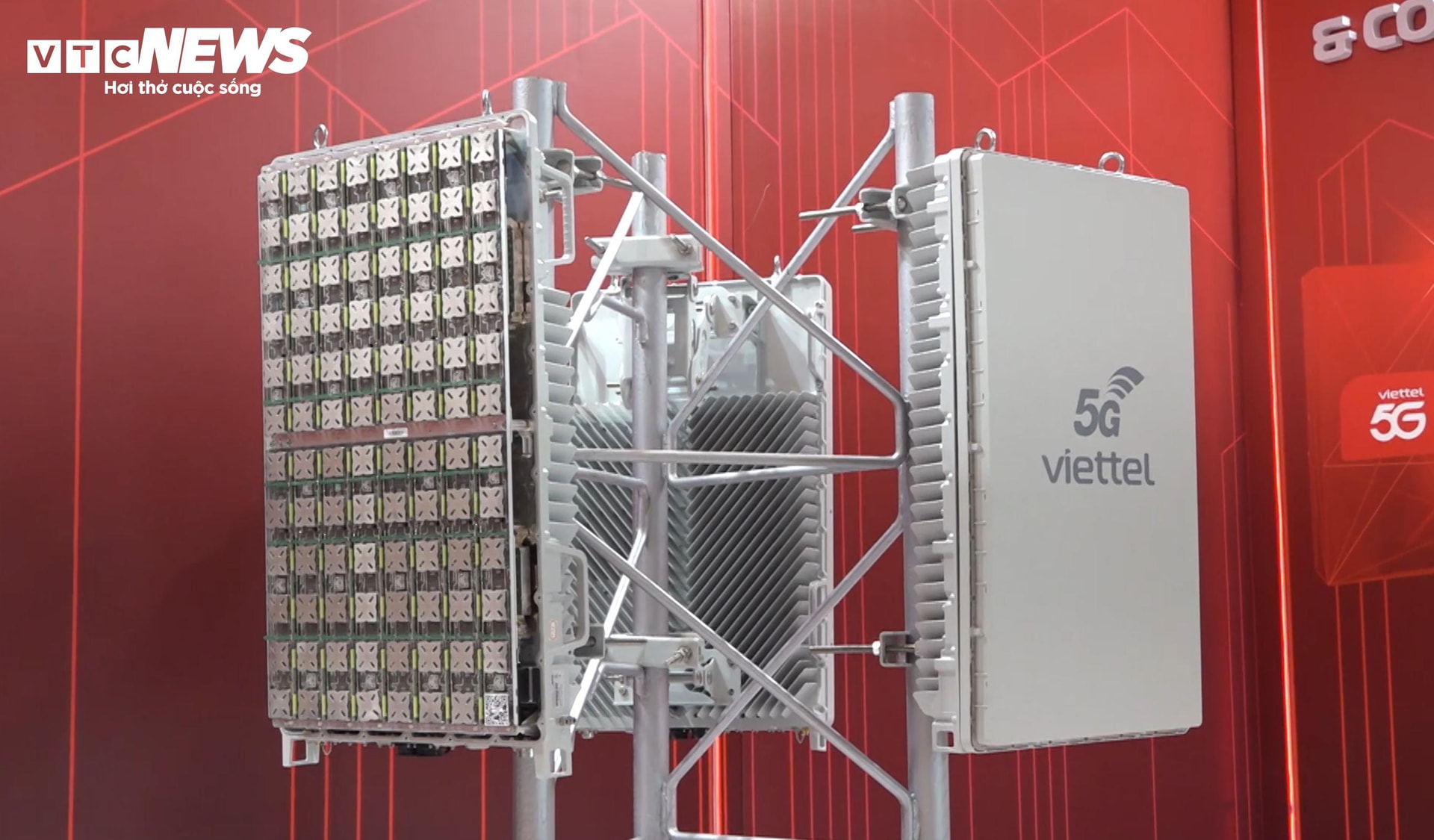 Trạm phát sóng 5G Open RAN do Viettel nghiên cứu, phát triển. (Ảnh: Mạnh Hùng)