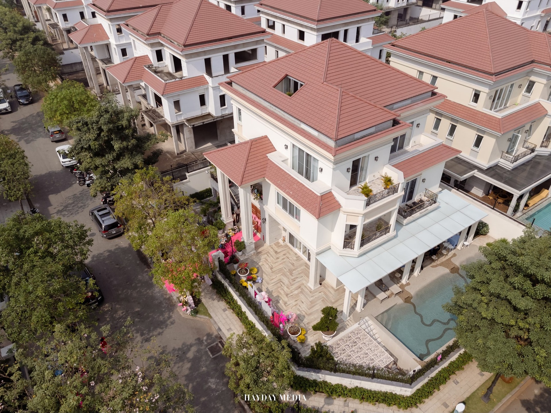 Biệt thự sang trọng nhà 'ông trùm' bút bi Thiên Long bất ngờ lộ diện từ đám cưới con gái- Ảnh 6.
