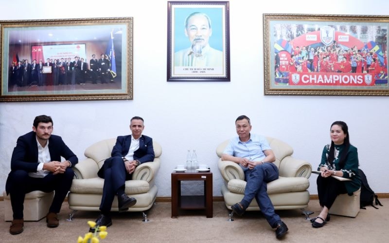 VFF thúc đẩy hợp tác phát triển bóng đá trẻ với La Liga