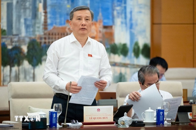 Chủ nhiệm Ủy ban Khoa học, Công nghệ và Môi trường của Quốc hội Lê Quang Huy phát biểu tại phiên họp. (Ảnh: Phương Hoa/TTXVN) ttxvn-le-quang-huy.jpg