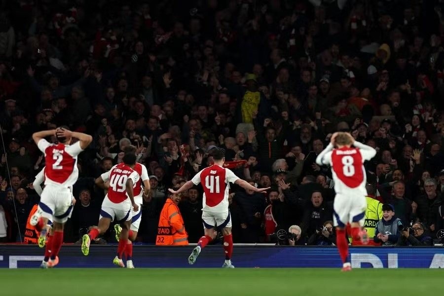 Declan Rice và đồng đội có lợi thế 3 bàn dẫn trước cuộc tái đấu ở Bernabeu. Ảnh: GETTY. real-madrid-va-noi-am-anh-cuu-vuong-uefa-champions-league (3).jpg
