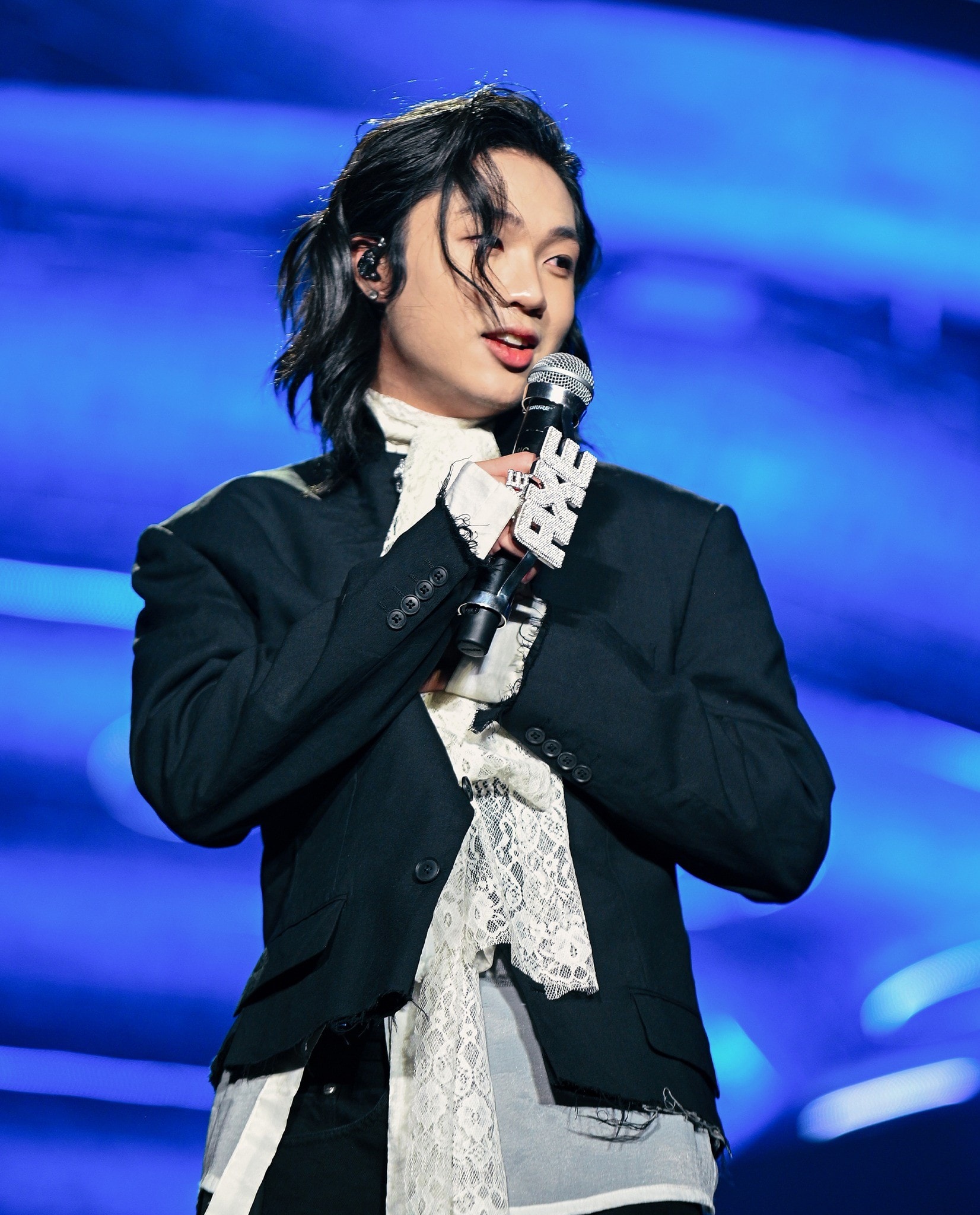 Một rapper Việt làm điều điên rồ ảnh 3