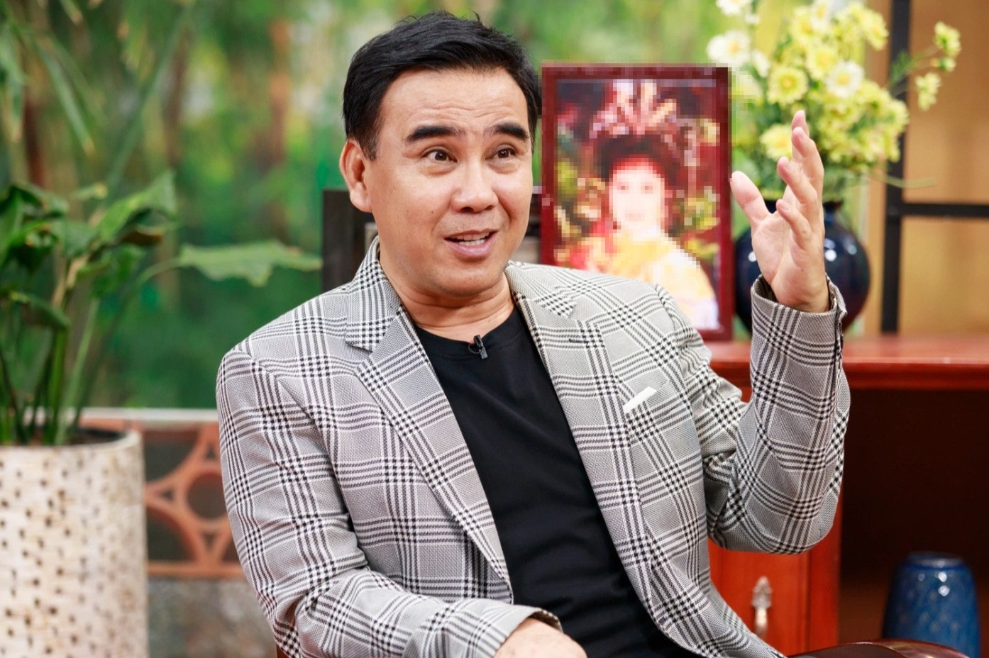 Quyenlinh.jpeg