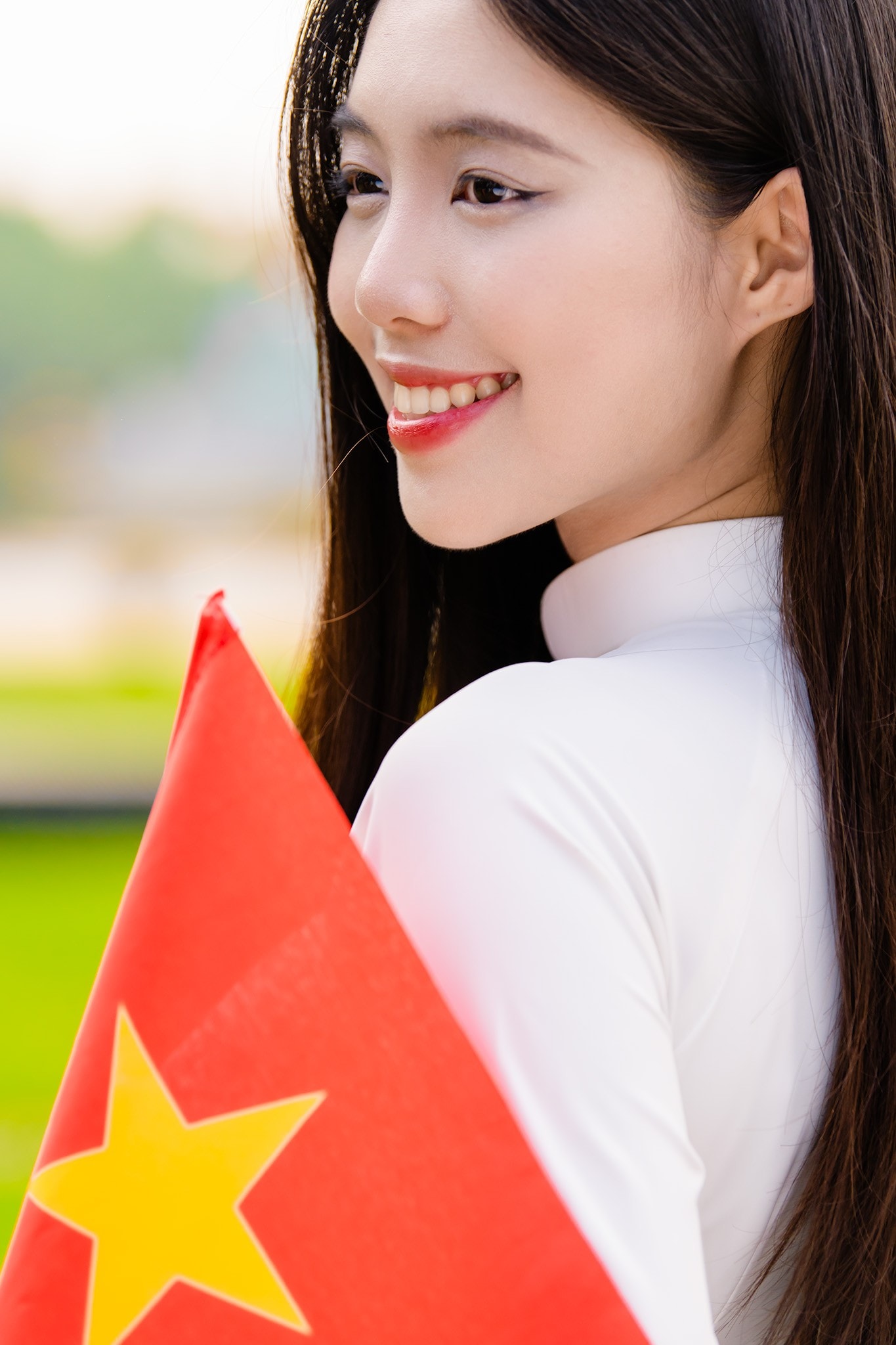 ミス・ベトナムに出場した女性兵士たちは、家族の革命の伝統を守り続け