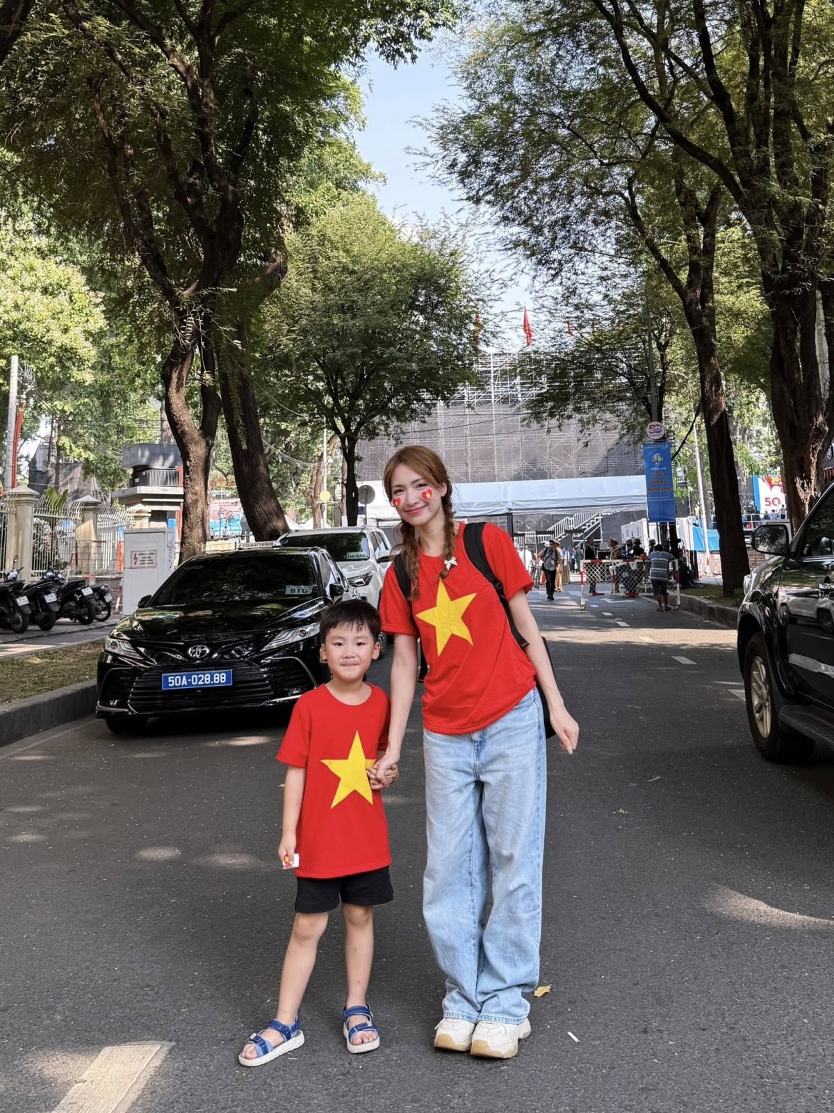 sao viet 1 5 Dat g cau hon cindy lu hinh anh 7