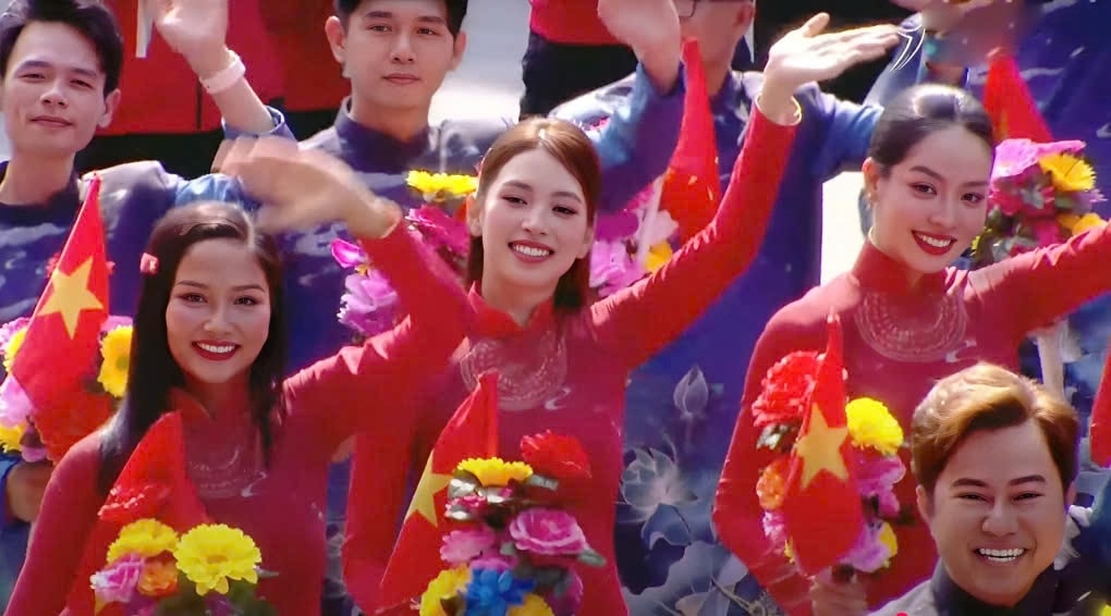 sao viet 1 5 Dat g cau hon cindy lu hinh anh 2