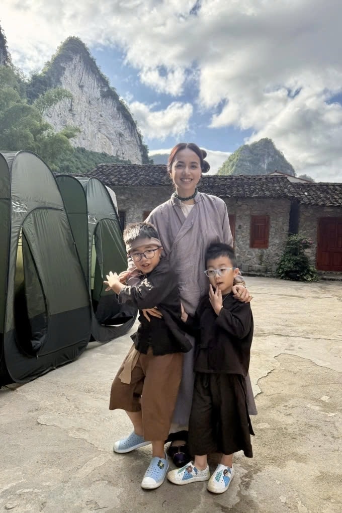 sao viet 1 5 Dat g cau hon cindy lu hinh anh 3