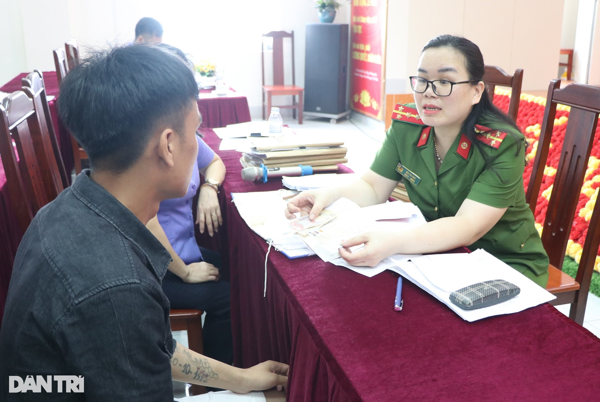 Ngày rời trại thấm đẫm tình người của thanh niên từng lạc lối vì tình yêu - 1 Ngày rời trại thấm đẫm tình người của thanh niên từng lạc lối vì tình yêu