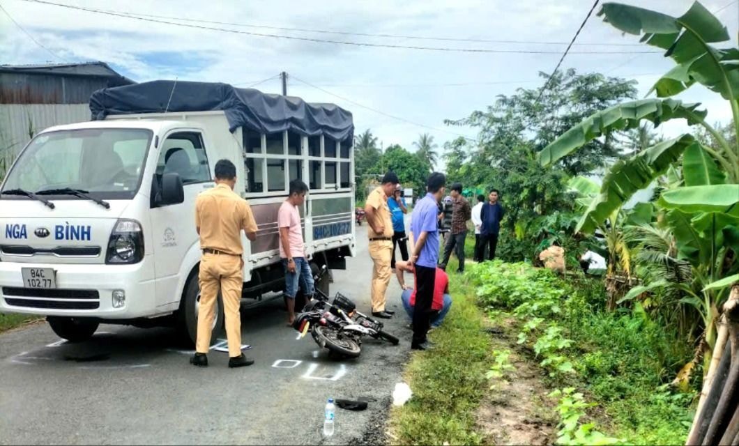 Dựng lại hiện trường vụ tai nạn giao thông khiến con gái ông Nguyễn Vĩnh Phúc tử vong, ngày 4/9/2024.