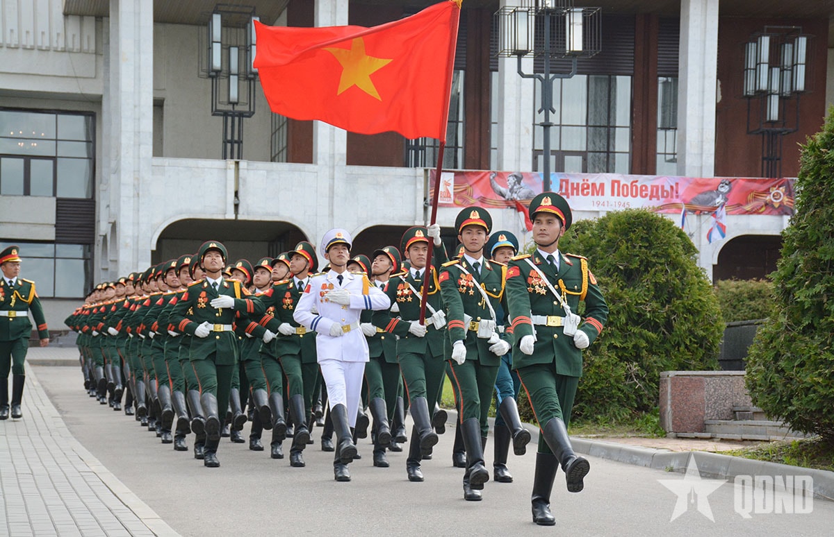 Những hình ảnh 'đốn tim' của đoàn QĐND Việt Nam tham gia Lễ duyệt binh trên Quảng trường Đỏ