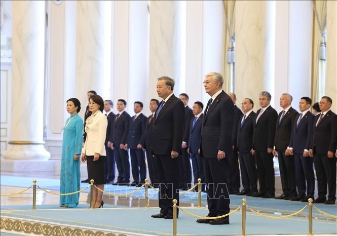 Lễ đón Tổng Bí thư Tô Lâm và Phu nhân thăm cấp Nhà nước Cộng hòa Kazakhstan - 4 Lễ đón Tổng Bí thư Tô Lâm và Phu nhân thăm cấp Nhà nước Cộng hòa Kazakhstan - 4