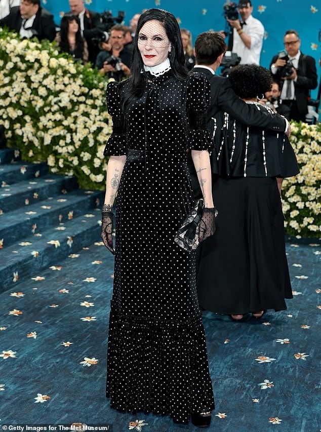 Lisa (BalckPink) vào danh sách mặc xấu nhất Met Gala 2025 ảnh 9