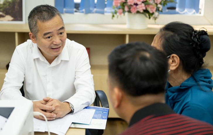 Phó giáo sư Nguyễn Lân Hiếu giải thích tin đồn ‘ho cứu đột quỵ’ Phó giáo sư Nguyễn Lân Hiếu giải thích tin đồn ‘ho cứu đột quỵ’