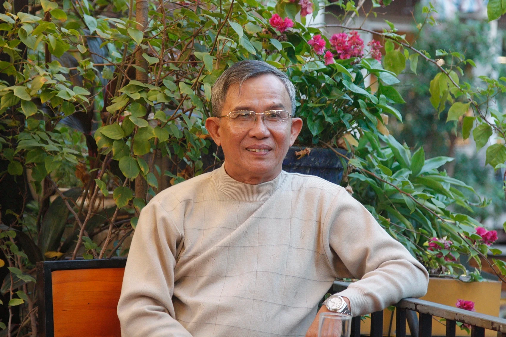 hoa-si-hung-lan-1.webp
