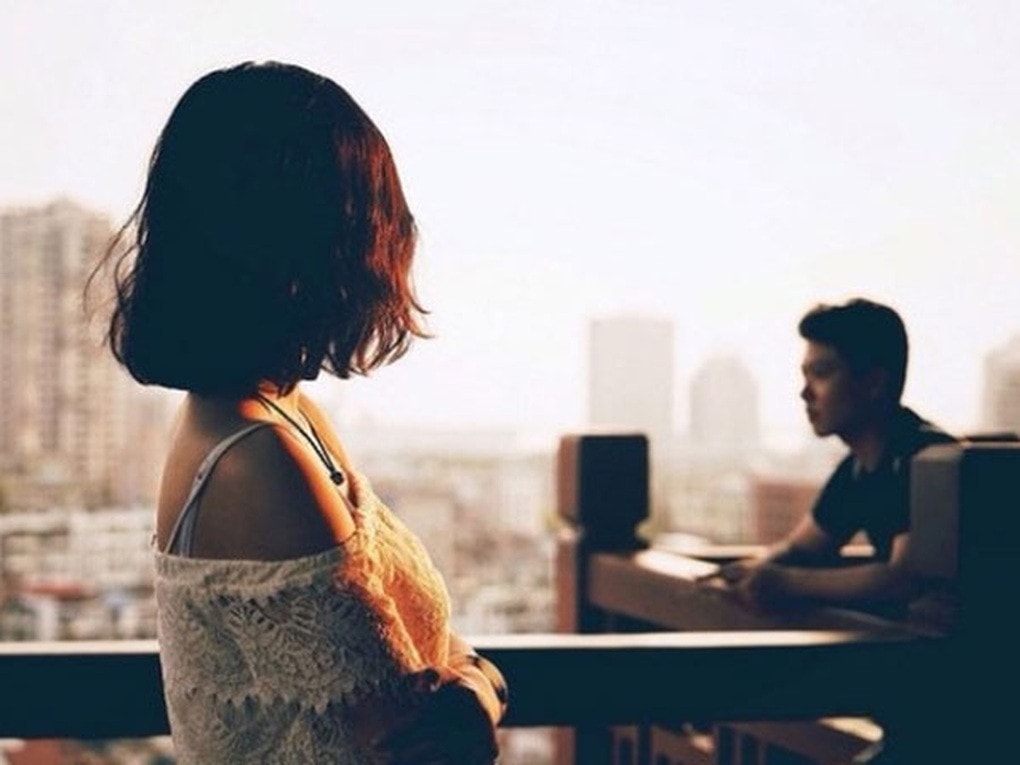 Trả đũa cho sự phản bội của chồng, tôi tìm đến người yêu cũ - Ảnh 2.