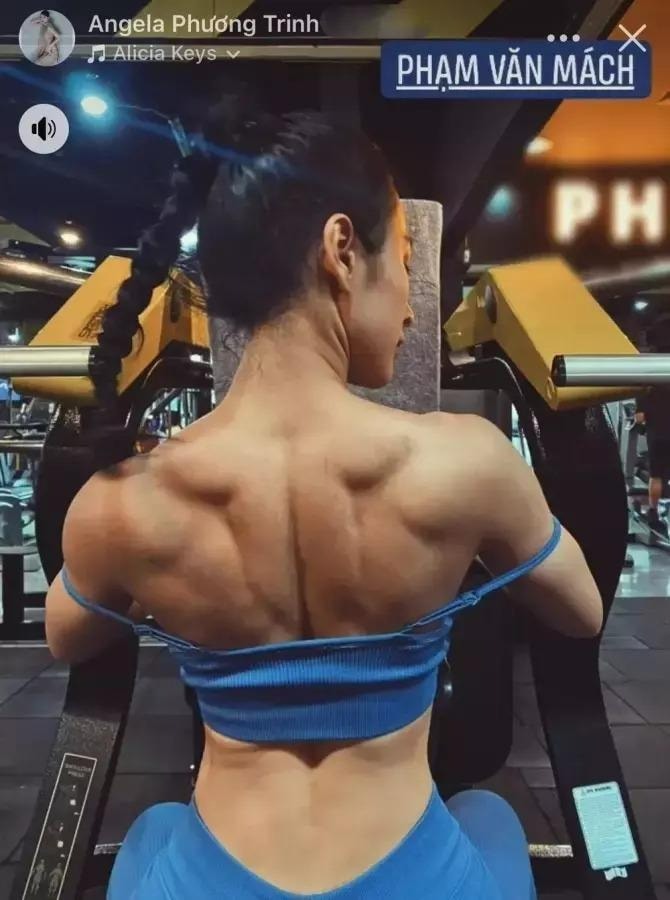 Angela Phương Trinh gây sốc với body vạm vỡ ra đường đàn ông nhìn xanh mặt