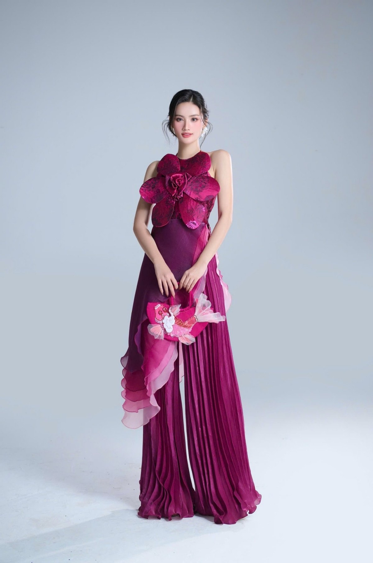 Miss World 2025: Hoa hậu Ý Nhi tiếp tục gây ấn tượng với trang phục nổi bật ảnh 6