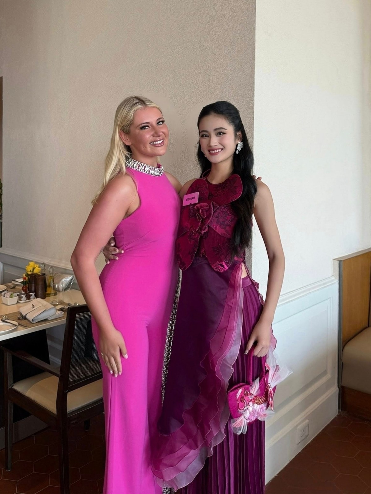 Miss World 2025: Hoa hậu Ý Nhi tiếp tục gây ấn tượng với trang phục nổi bật ảnh 4