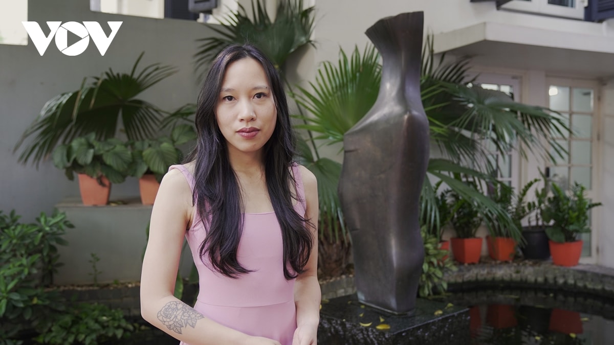 nhà văn gốc việt vanessa vu tôi cảm nhận rất rõ nguồn cội việt nam trong mình hình ảnh 1 nha van goc viet vanessa vu toi cam nhan rat ro nguon coi viet nam trong minh hinh anh 1